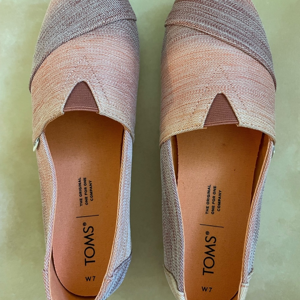 Toms Canvas Flats, New without box, Size 7